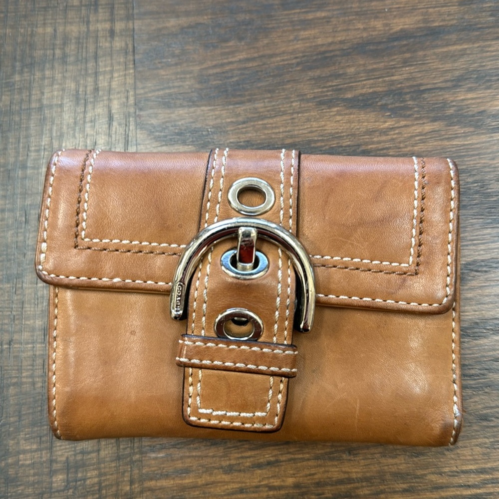 Small leather coach wallet